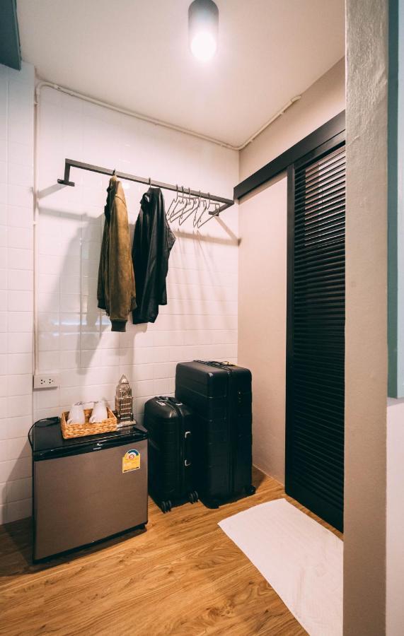 Saffron Hill Bangkok Hotel Bagian luar foto